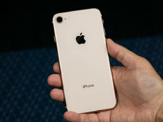 Dấu hiệu nhận biết camera sau iPhone 8 bị hư hỏng