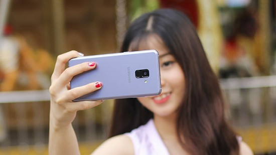 Camera sau Samsung A8 Plus Camera sau Samsung A8 Plus