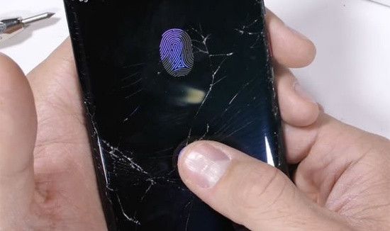 Huawei Mate 20 Pro bể mặt kính Huawei Mate 20 Pro bể mặt kính