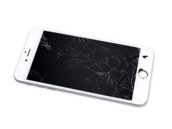 Mặt kính iPhone 6s Plus bị bể Mặt kính iPhone 6s Plus bị bể
