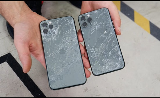 Mặt kính sau iPhone 11 Pro bị nức bể Mặt kính sau iPhone 11 Pro bị nức bể