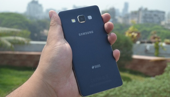 Thay camera sau Samsung A7 Thay camera sau Samsung A7