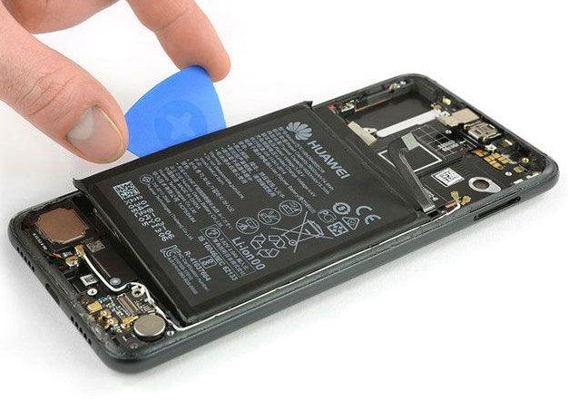Thay pin Huawei tại FASTCARE