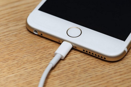 iPhone 6 hư chân sạc iPhone 6 hư chân sạc