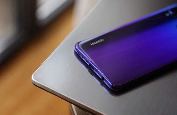 Loa ngoài Huawei Nova 3 Loa ngoài Huawei Nova 3