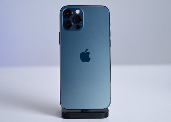Thay mặt kính sau iPhone 12 Pro chất lượng cao Thay mặt kính sau iPhone 12 Pro chất lượng cao