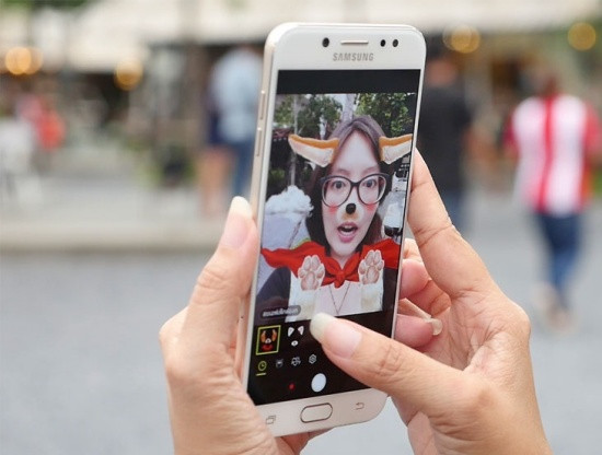 Camera trước Samsung J7 Plus Camera trước Samsung J7 Plus