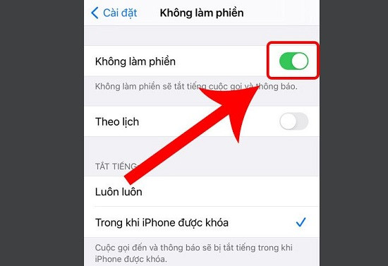 iPhone 12 đang bật chế độ không làm phiền iPhone 12 đang bật chế độ không làm phiền