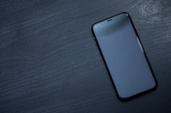 iPhone lên nguồn nhưng không lên màn hình iPhone lên nguồn nhưng không lên màn hình