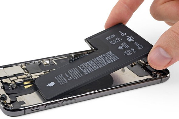 Có nên thay pin dung lượng cao cho iPhone? Có nên thay pin dung lượng cao cho iPhone?