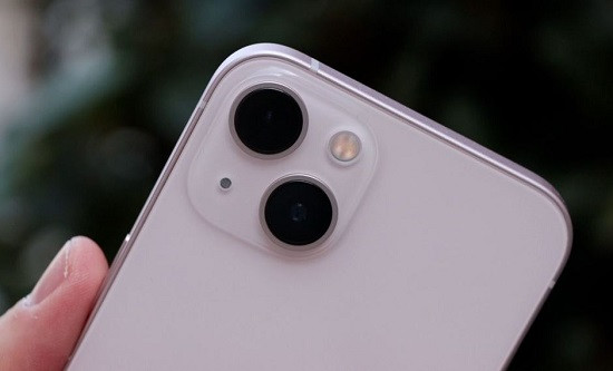 Thay kính camera iPhone 13 chất lượng cao Thay kính camera iPhone 13 chất lượng cao