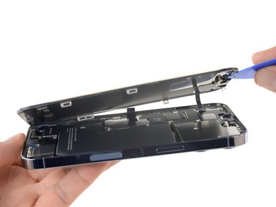 Thay màn hình iPhone 13 Pro Thay màn hình iPhone 13 Pro