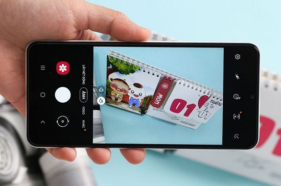 Khắc phục camera Samsung A12 bị mờ Khắc phục camera Samsung A12 bị mờ