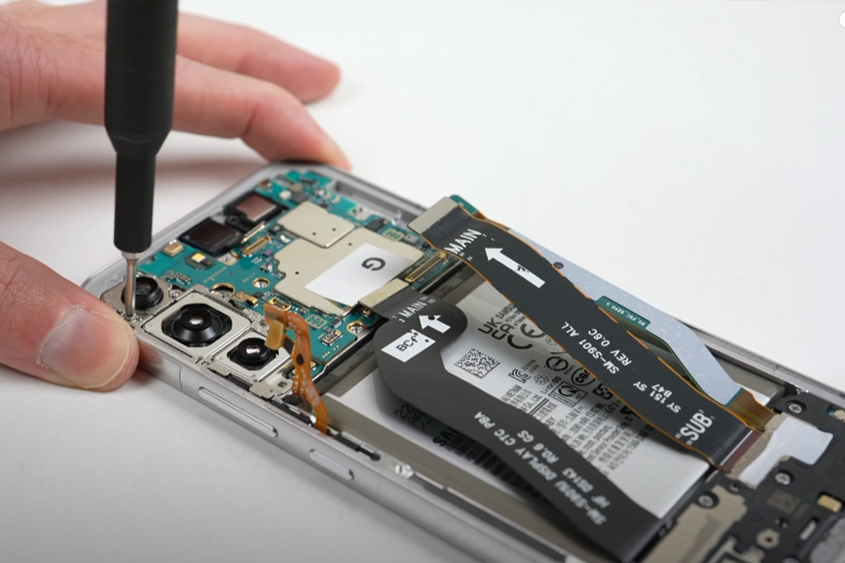 Thay camera trước Samsung S22 Plus chuyên nghiệp Thay camera trước Samsung S22 Plus chuyên nghiệp