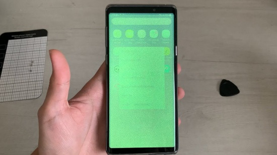 Samsung Note 9 lỗi màn hình xanh