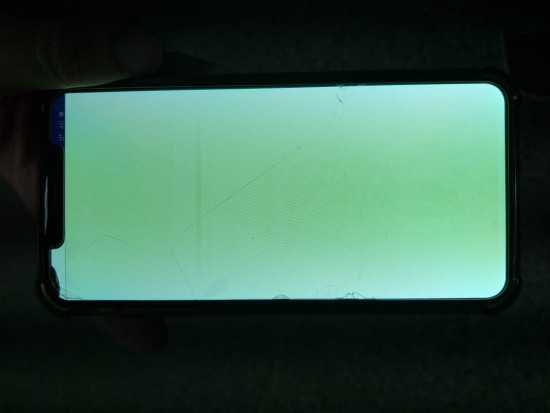 Lỗi màn hình xanh iPhone XS