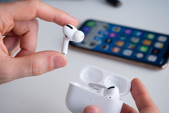 nguyên nhân iPhone 12 Pro không nhận tai nghe