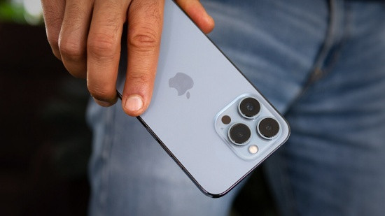 Pin iPhone 13 Pro Max xài được bao lâu? Pin iPhone 13 Pro Max xài được bao lâu?