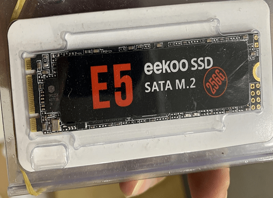 Ổ cứng SSD M2 256G Eekoo E5 SATA 3