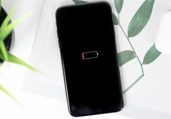 Vì sao pin iPhone 11 Pro tụt nhanh khi để qua đêm Vì sao pin iPhone 11 Pro tụt nhanh khi để qua đêm