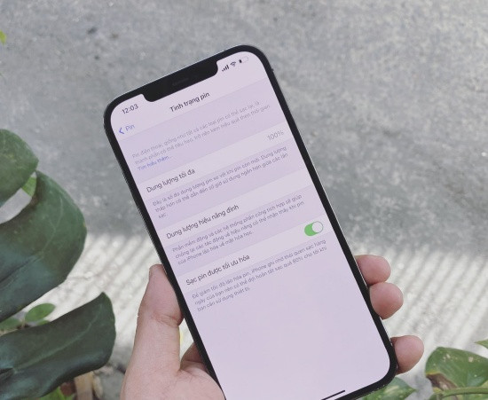 cách kiểm tra pin trên iPhone 12 Pro Max