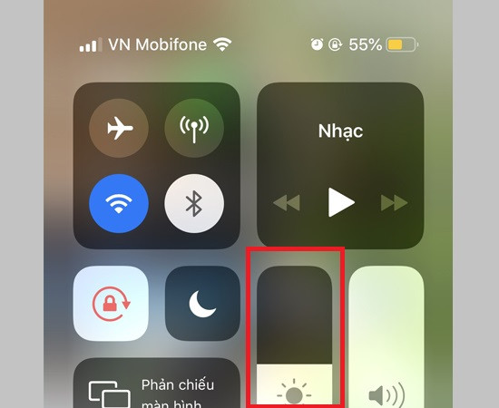 Điều chỉnh độ sáng màn hình iPhone 12 Điều chỉnh độ sáng màn hình iPhone 12