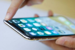 iphone-x-bi-loan-cam-ung-sua-bao-nhieu-tien