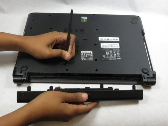 Thay pin laptop Acer Aspire