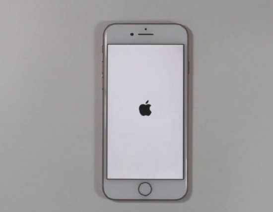 Khởi động lại iPhone 8 Khởi động lại iPhone 8