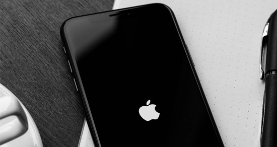 Khởi động lại iPhone XS Khởi động lại iPhone XS