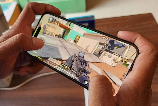 Ngưng sử dụng iPhone 14 Pro nếu thiết bị quá nóng Ngưng sử dụng iPhone 14 Pro nếu thiết bị quá nóng