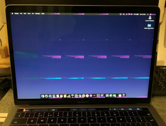 Màn hình Macbook Pro hư hỏng