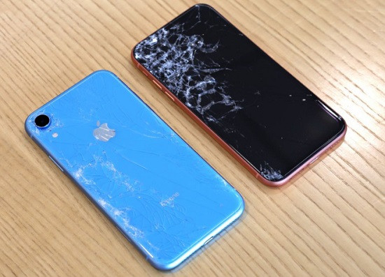 Nguyên nhân khiến màn hình iPhone XR bị ố vàng