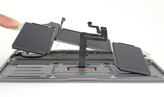 Thay pin Macbook Air 2019 Thay pin Macbook Air 2019