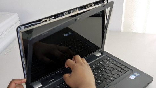 Thay màn hình laptop Dell Inspiron 3421