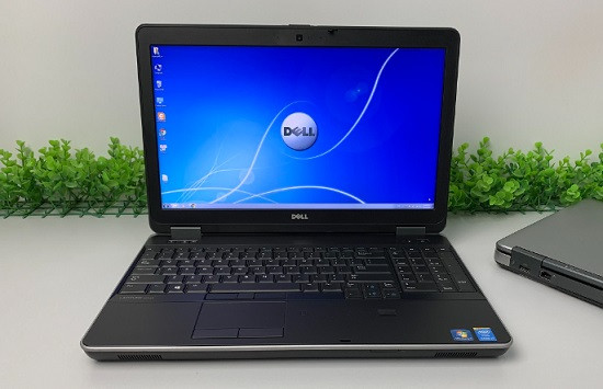 Thay bàn phím Laptop Dell Latitude E6540