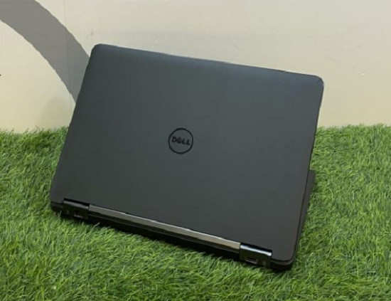 Thay pin Laptop Dell Latitude E5440
