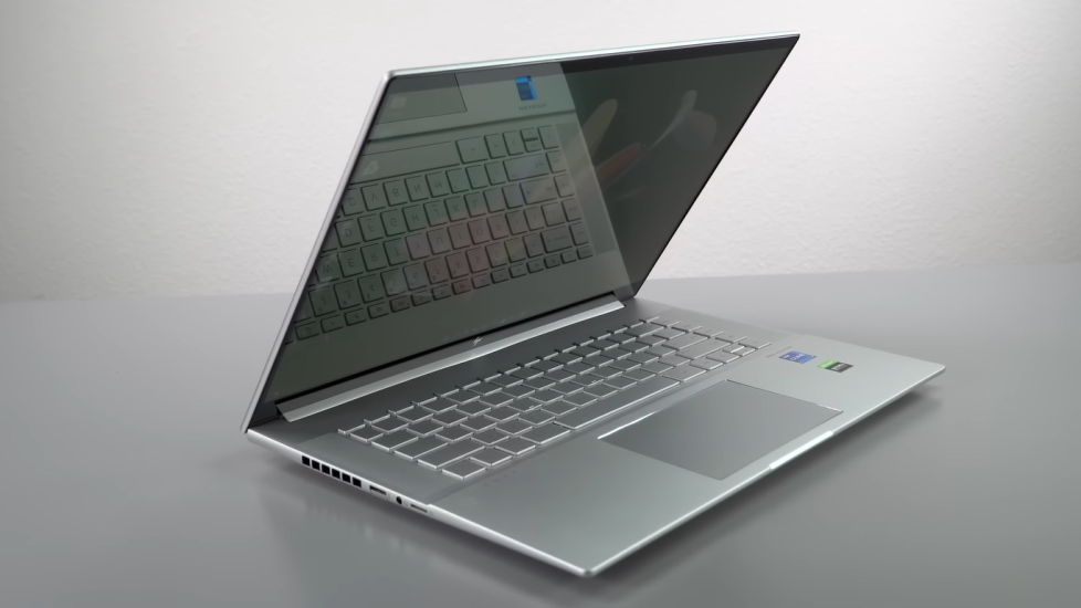 Khi nào cần thay màn hình laptop HP Envy 16