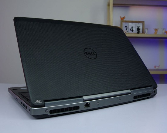 Thay pin laptop Dell Precision 7520