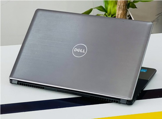 Thay pin laptop&nbsp;Dell Vostro 5480