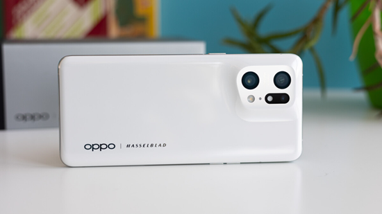 Nguyên nhân dẫn đến kính camera Oppo Find X5 Pro bị hư Nguyên nhân dẫn đến kính camera Oppo Find X5 Pro bị hư