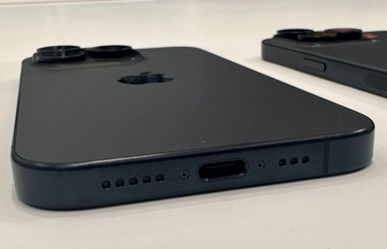 Thay loa ngoài iPhone 15 Pro chất lượng Thay loa ngoài iPhone 15 Pro chất lượng