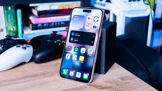 Thay mặt kính iPhone 15 Thay mặt kính iPhone 15