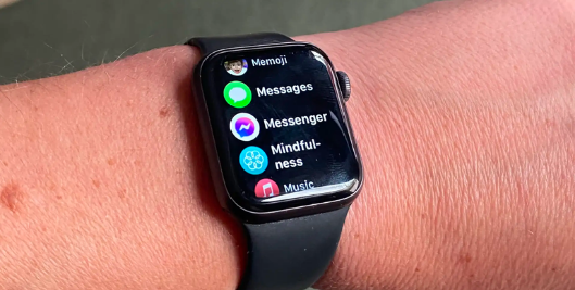Apple Watch có nghe gọi Messenger được không