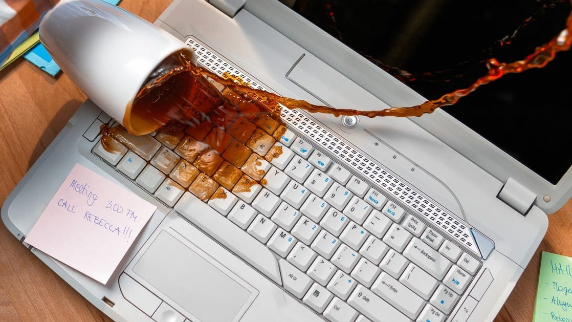 Bàn phím laptop gặp lỗi do đâu