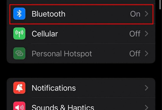 Kiểm tra thông tin AirPods của bạn trong Cài đặt Bluetooth bước 1