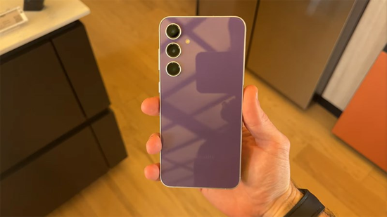 Nguyên nhân dẫn đến kính camera Samsung S23 FE bị hư Nguyên nhân dẫn đến kính camera Samsung S23 FE bị hư