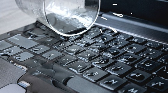 Nguyên nhân hỏng bàn phím laptop Nguyên nhân hỏng bàn phím laptop