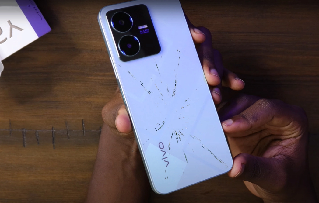 thay nắp lưng Vivo Y22