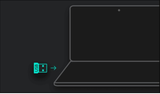 Cách kết nối chuột không dây logitech với Macbook bằng cổng USB bước 2